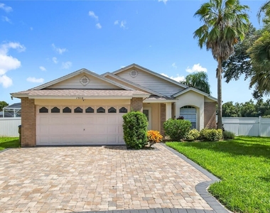 1510 Chapman Oak Court - Photo Thumbnail 5