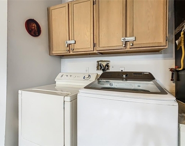 1510 Chapman Oak Court - Photo Thumbnail 52