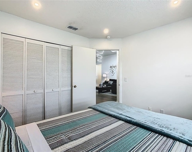 1510 Chapman Oak Court - Photo Thumbnail 39