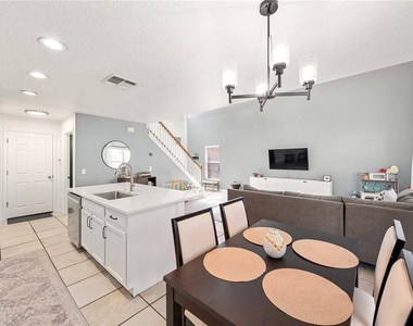 1415 Sherbourne Street - Photo Thumbnail 9