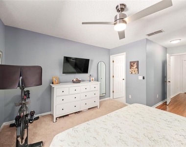 1415 Sherbourne Street - Photo Thumbnail 14