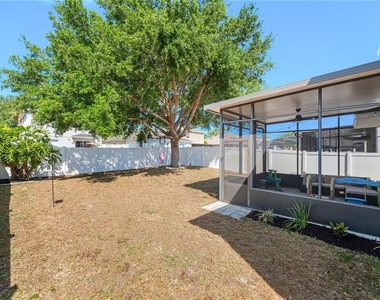 1415 Sherbourne Street - Photo Thumbnail 24