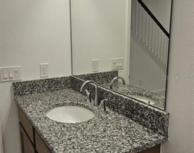 14031 Lochend Way - Photo Thumbnail 5