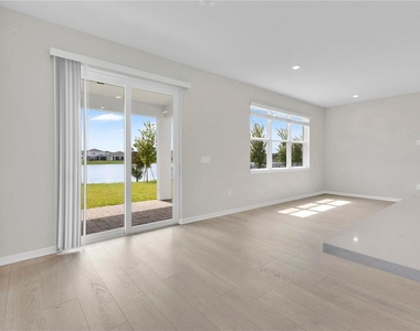 2644 Blowing Breeze Avenue - Photo Thumbnail 8