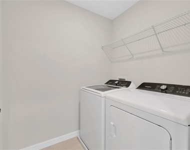 2644 Blowing Breeze Avenue - Photo Thumbnail 19