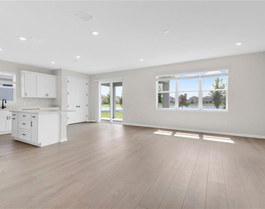 2644 Blowing Breeze Avenue - Photo Thumbnail 3
