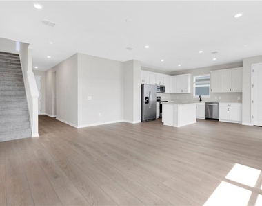 2644 Blowing Breeze Avenue - Photo Thumbnail 2
