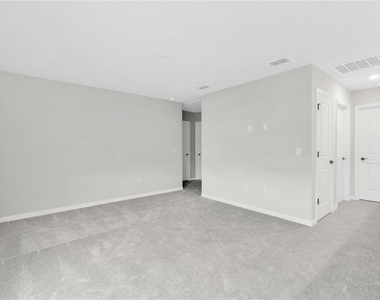 2644 Blowing Breeze Avenue - Photo Thumbnail 18