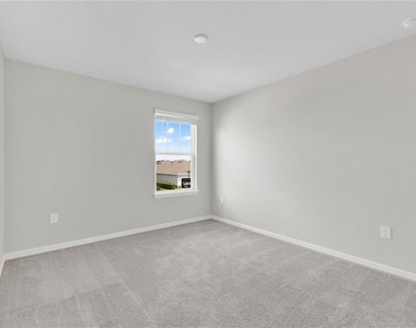 2644 Blowing Breeze Avenue - Photo Thumbnail 11