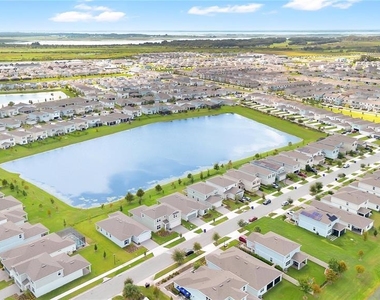 2644 Blowing Breeze Avenue - Photo Thumbnail 29