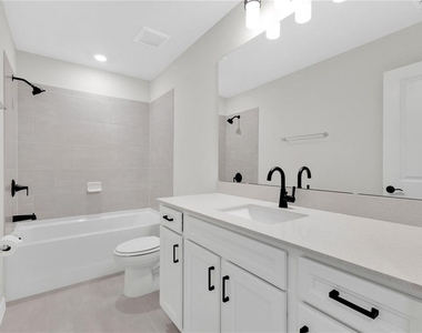 2644 Blowing Breeze Avenue - Photo Thumbnail 12