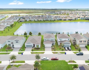 2644 Blowing Breeze Avenue - Photo Thumbnail 26