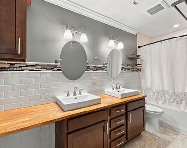 667 Jaguar Court - Photo Thumbnail 17