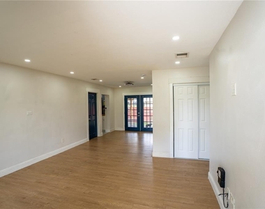 142 Sage Street - Photo Thumbnail 3