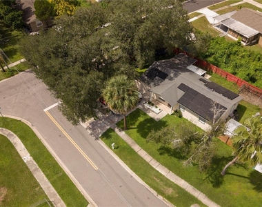 142 Sage Street - Photo Thumbnail 2