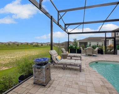 904 Griffon Avenue - Photo Thumbnail 28
