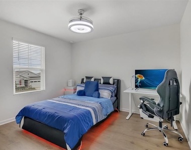 904 Griffon Avenue - Photo Thumbnail 47