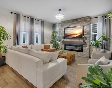 904 Griffon Avenue - Photo Thumbnail 11