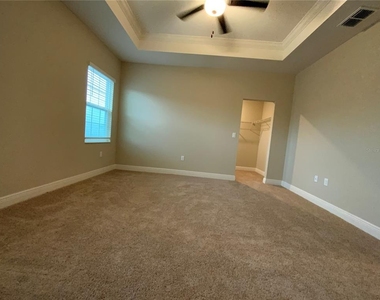 1355 Greenfield Loop - Photo Thumbnail 21