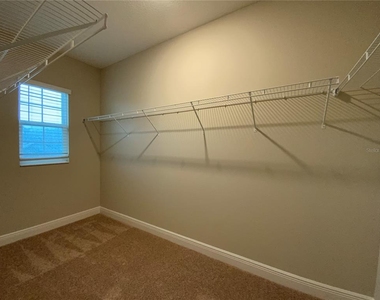 1355 Greenfield Loop - Photo Thumbnail 22