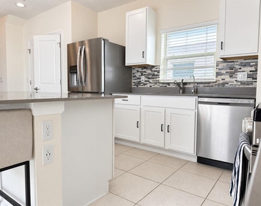 6609 Willow View Avenue - Photo Thumbnail 9
