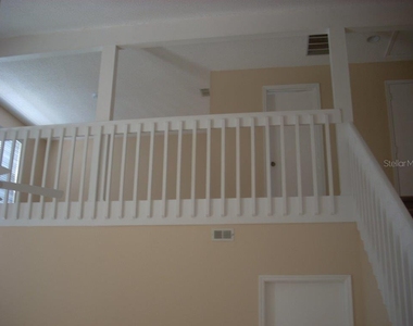 828 Garden Glen Loop - Photo Thumbnail 4