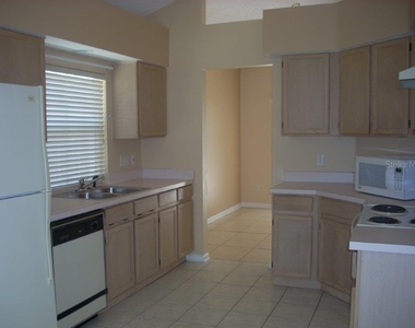 828 Garden Glen Loop - Photo Thumbnail 1