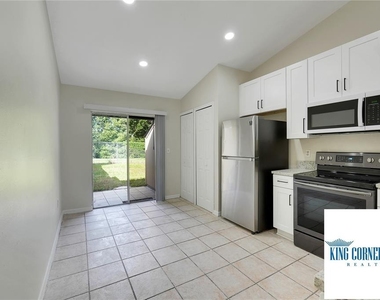 1544 Candlewyck Drive - Photo Thumbnail 7