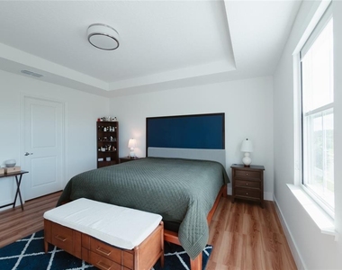 13019 Tollcross Way - Photo Thumbnail 20