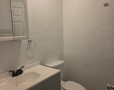 648 Northern Road - Photo Thumbnail 7