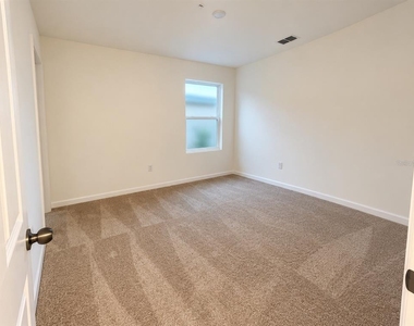 8533 Lamppost Lane - Photo Thumbnail 13