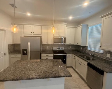 1180 Lakeshore Breeze Place - Photo Thumbnail 9