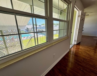 840 Center Avenue - Photo Thumbnail 12