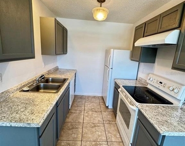 840 Center Avenue - Photo Thumbnail 1