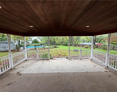 1967 Robin Court - Photo Thumbnail 7