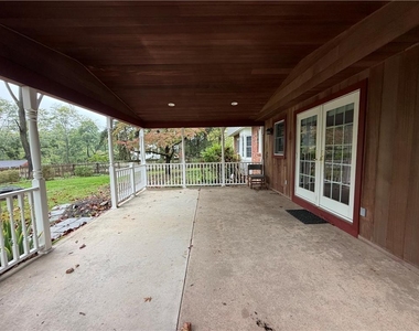 1967 Robin Court - Photo Thumbnail 6