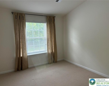 3561 Windsor Court - Photo Thumbnail 35