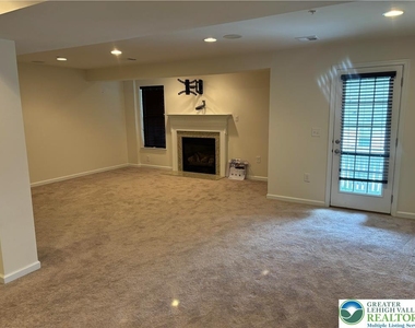 3561 Windsor Court - Photo Thumbnail 39