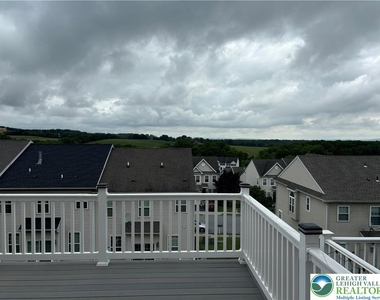 3561 Windsor Court - Photo Thumbnail 15