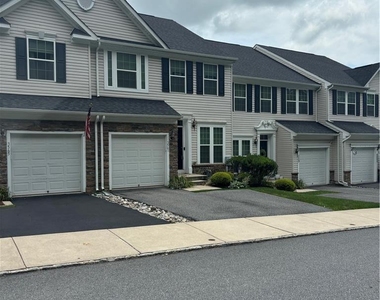 3561 Windsor Court - Photo Thumbnail 1