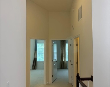 3561 Windsor Court - Photo Thumbnail 25