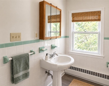 1324 Marlow Street - Photo Thumbnail 3