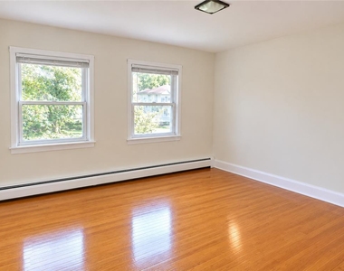 1324 Marlow Street - Photo Thumbnail 6