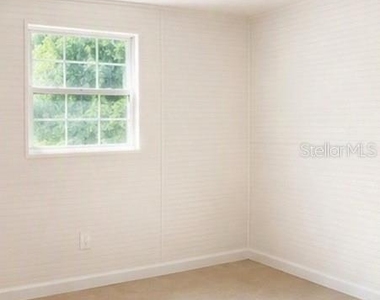916 Alecon Drive - Photo Thumbnail 5