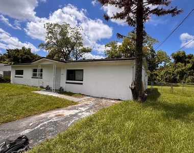 916 Alecon Drive - Photo Thumbnail 3