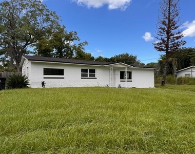 916 Alecon Drive - Photo Thumbnail 1