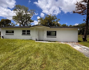 916 Alecon Drive - Photo Thumbnail 2