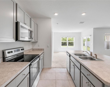 3213 Carpentaria Drive - Photo Thumbnail 5