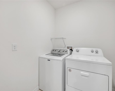 3213 Carpentaria Drive - Photo Thumbnail 13