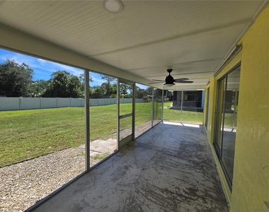 653 Harvey Street - Photo Thumbnail 12